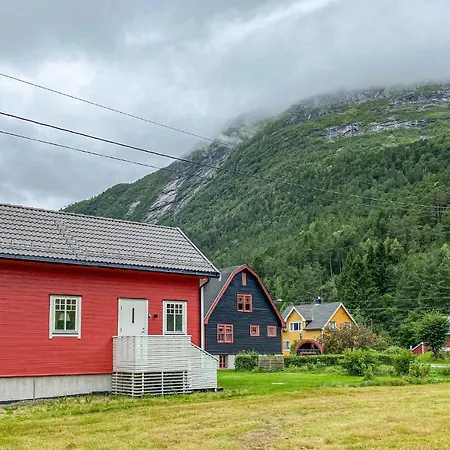 2 Bedroom Gorgeous In Eresfjord